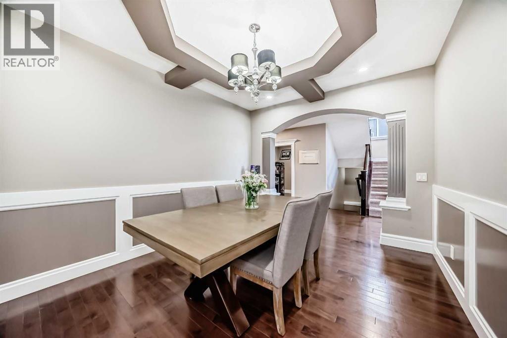 115 Wentworth Hill Sw, Calgary, AB - Indoor Photo Showing Dining Room