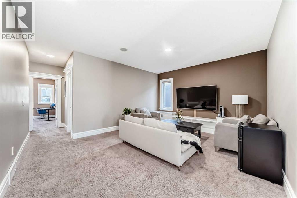 115 Wentworth Hill Sw, Calgary, AB - Indoor