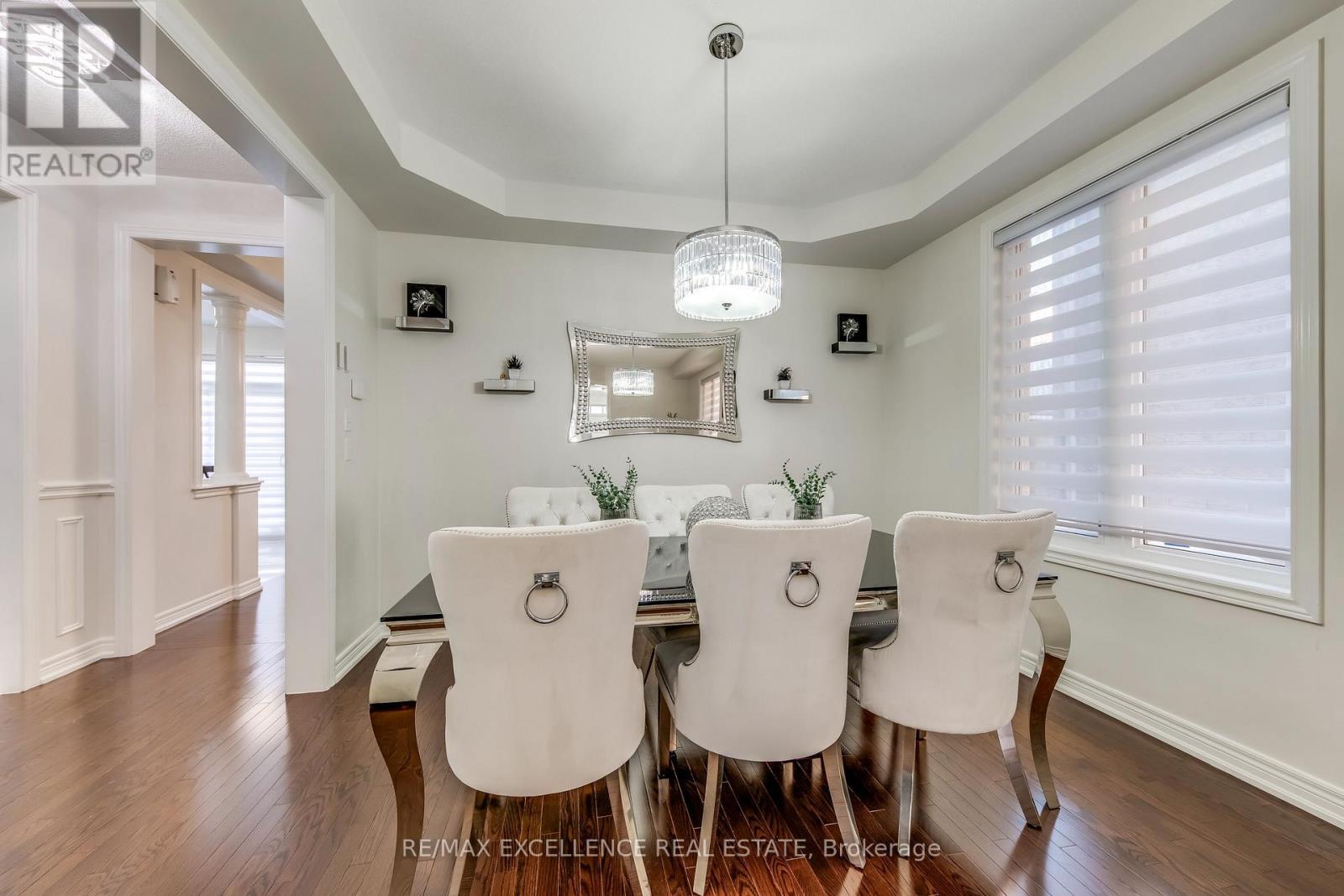 9 Natronia Trail, Brampton, ON - Indoor Photo Showing Dining Room