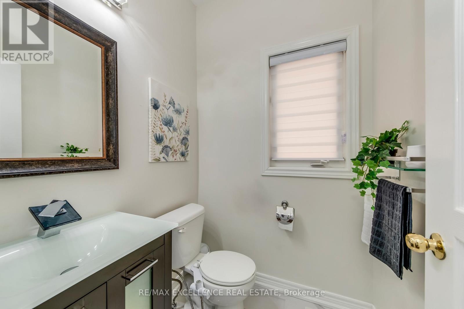 9 Natronia Trail, Brampton, ON - Indoor Photo Showing Bathroom