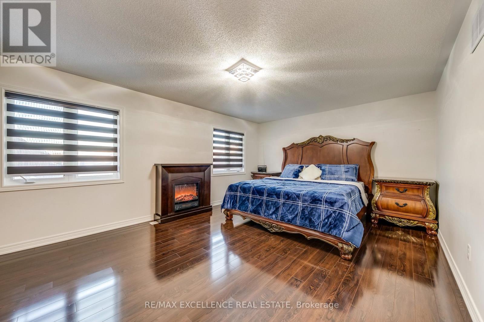 9 Natronia Trail, Brampton, ON - Indoor Photo Showing Bedroom