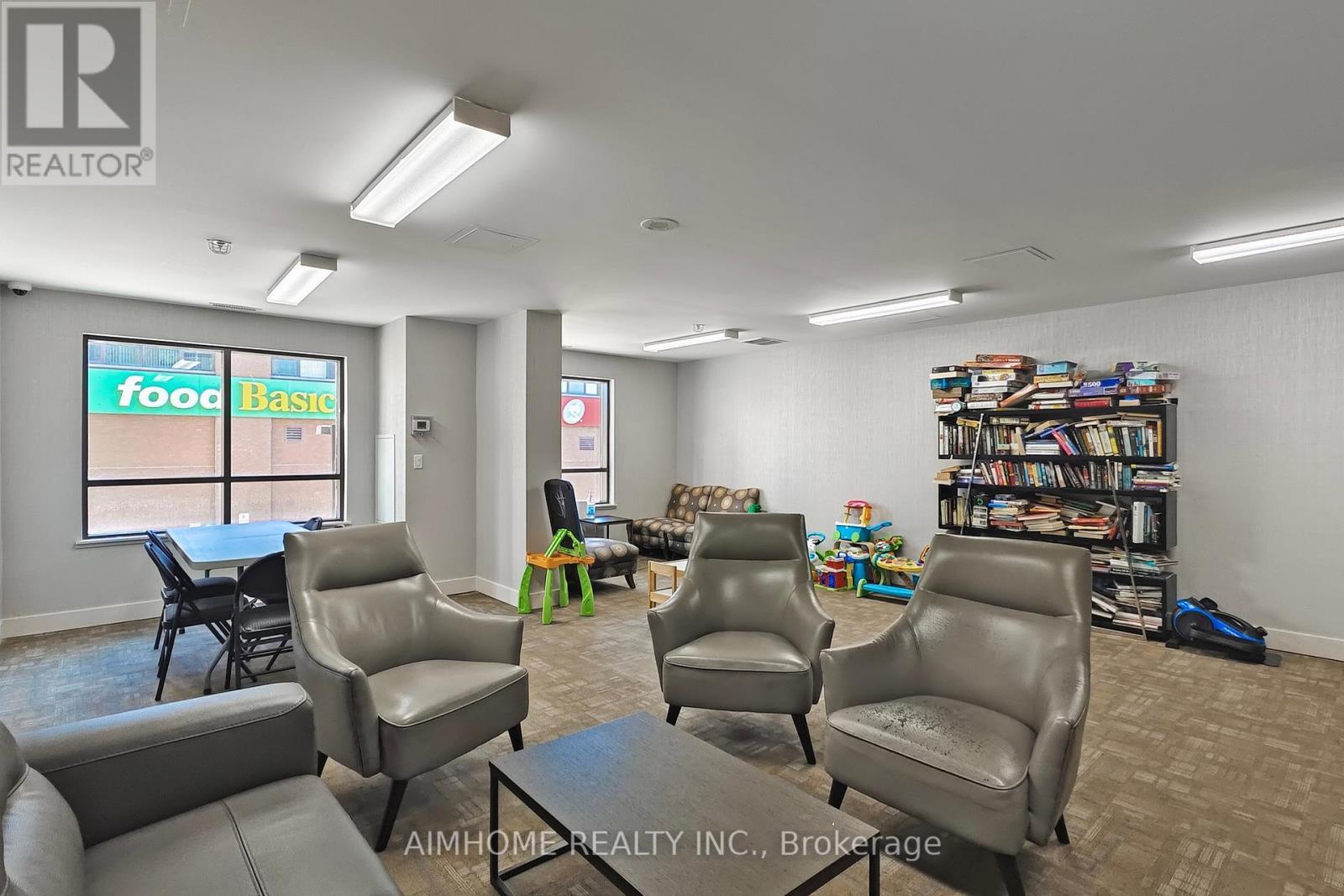 311 - 1420 Dupont Street, Toronto, ON - Indoor