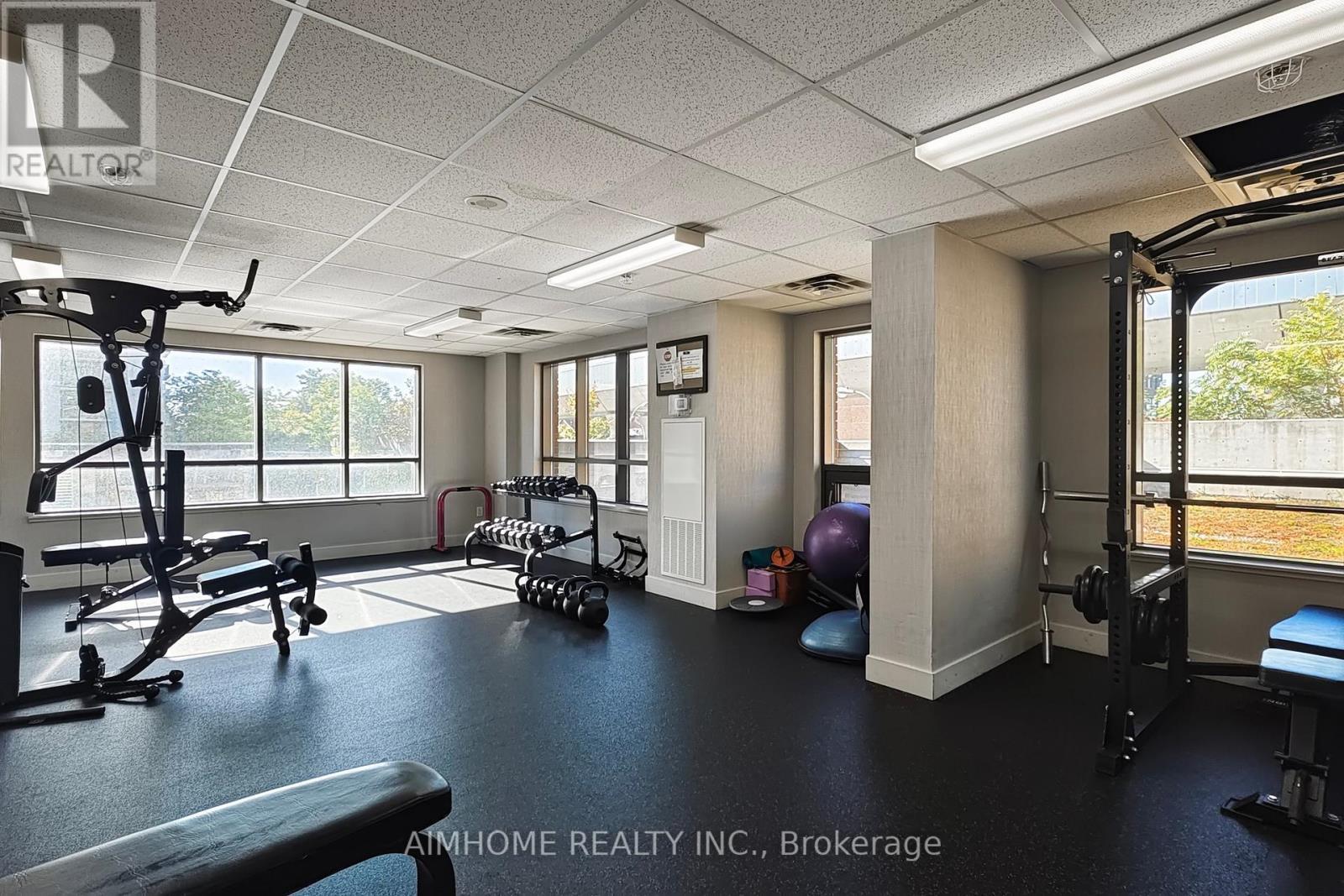 311 - 1420 Dupont Street, Toronto, ON - Indoor Photo Showing Gym Room
