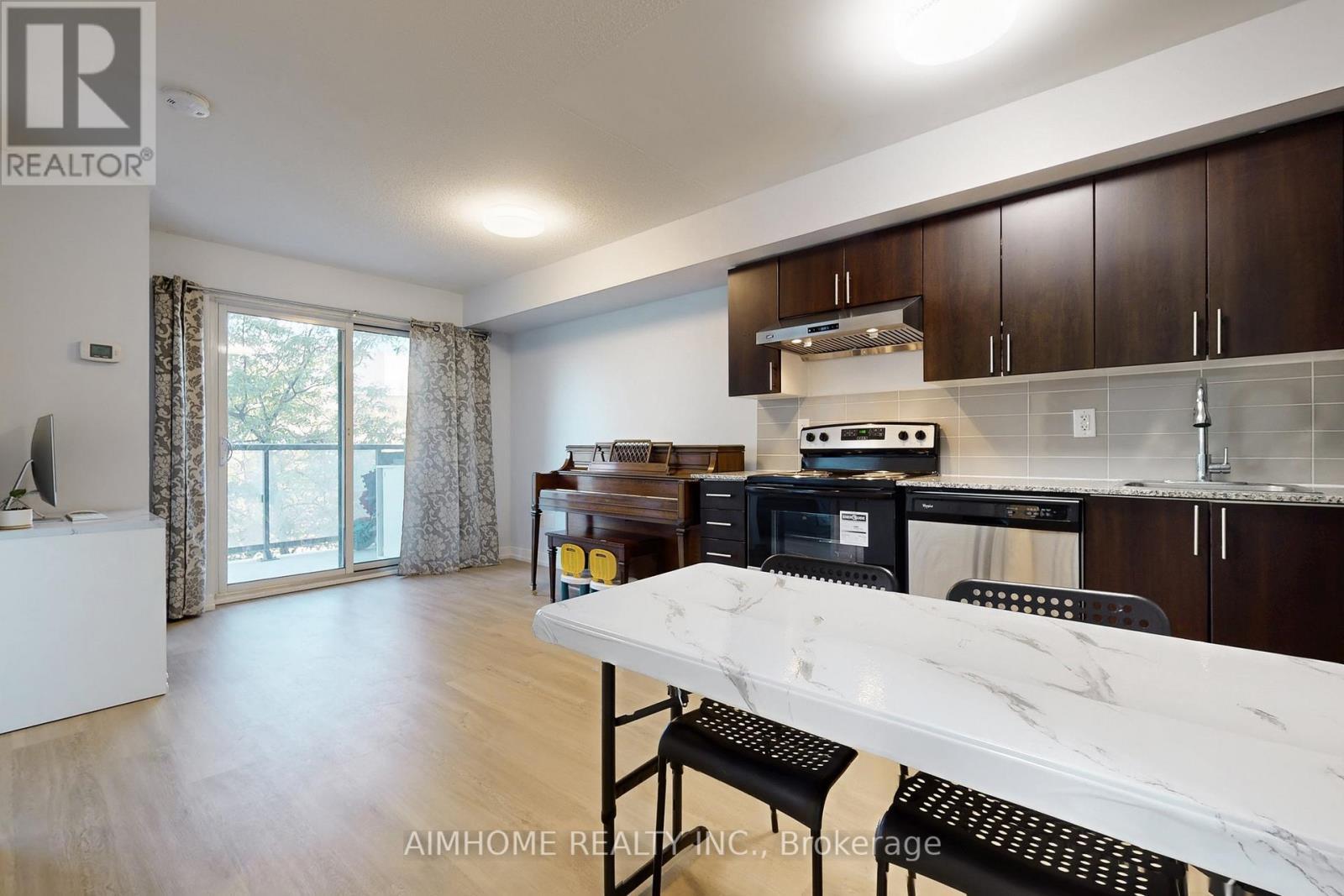 311 - 1420 Dupont Street, Toronto, ON - Indoor Photo Showing Kitchen