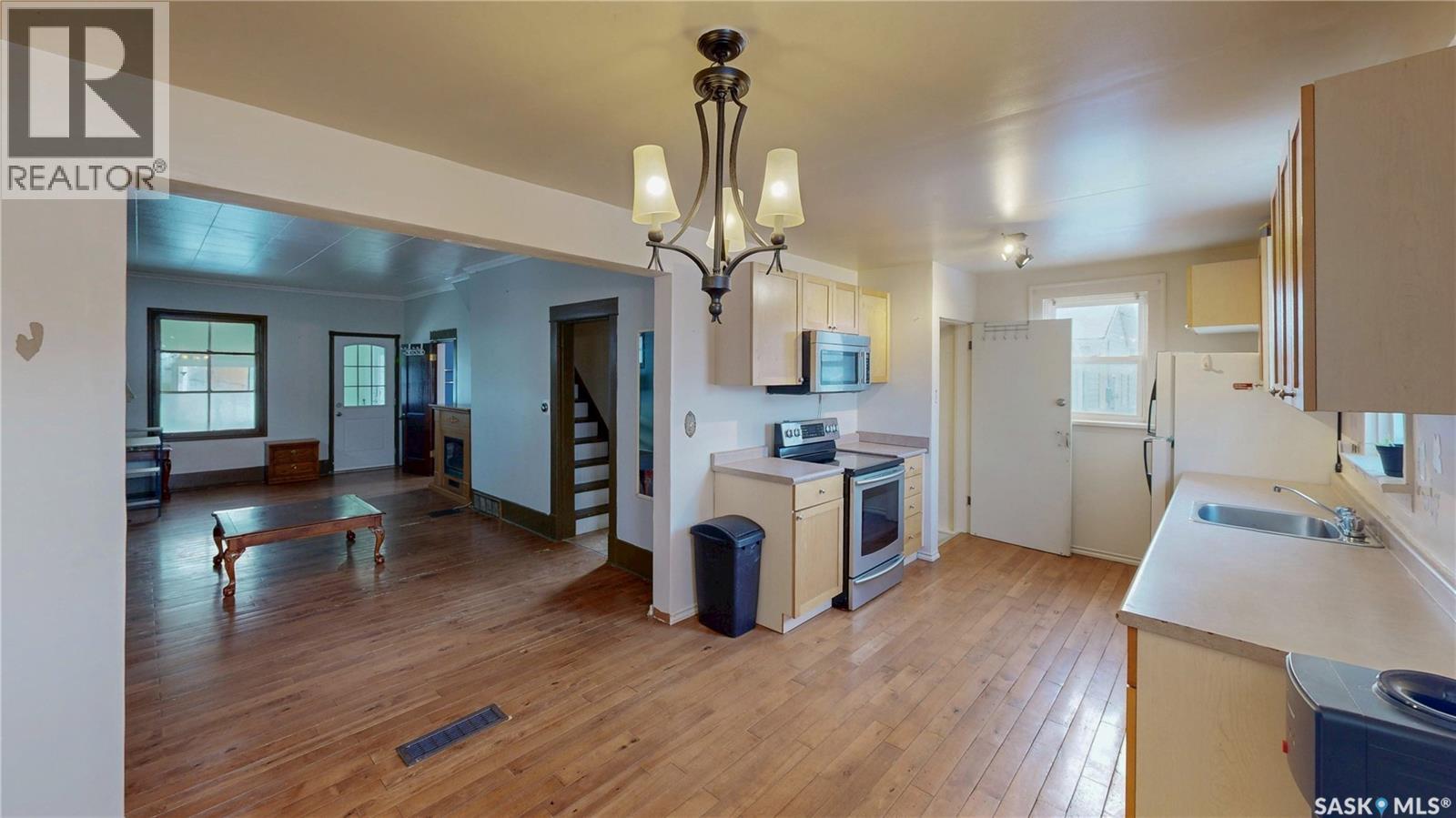 1138 Princess Street, Regina, SK - Indoor Photo Showing Kitchen