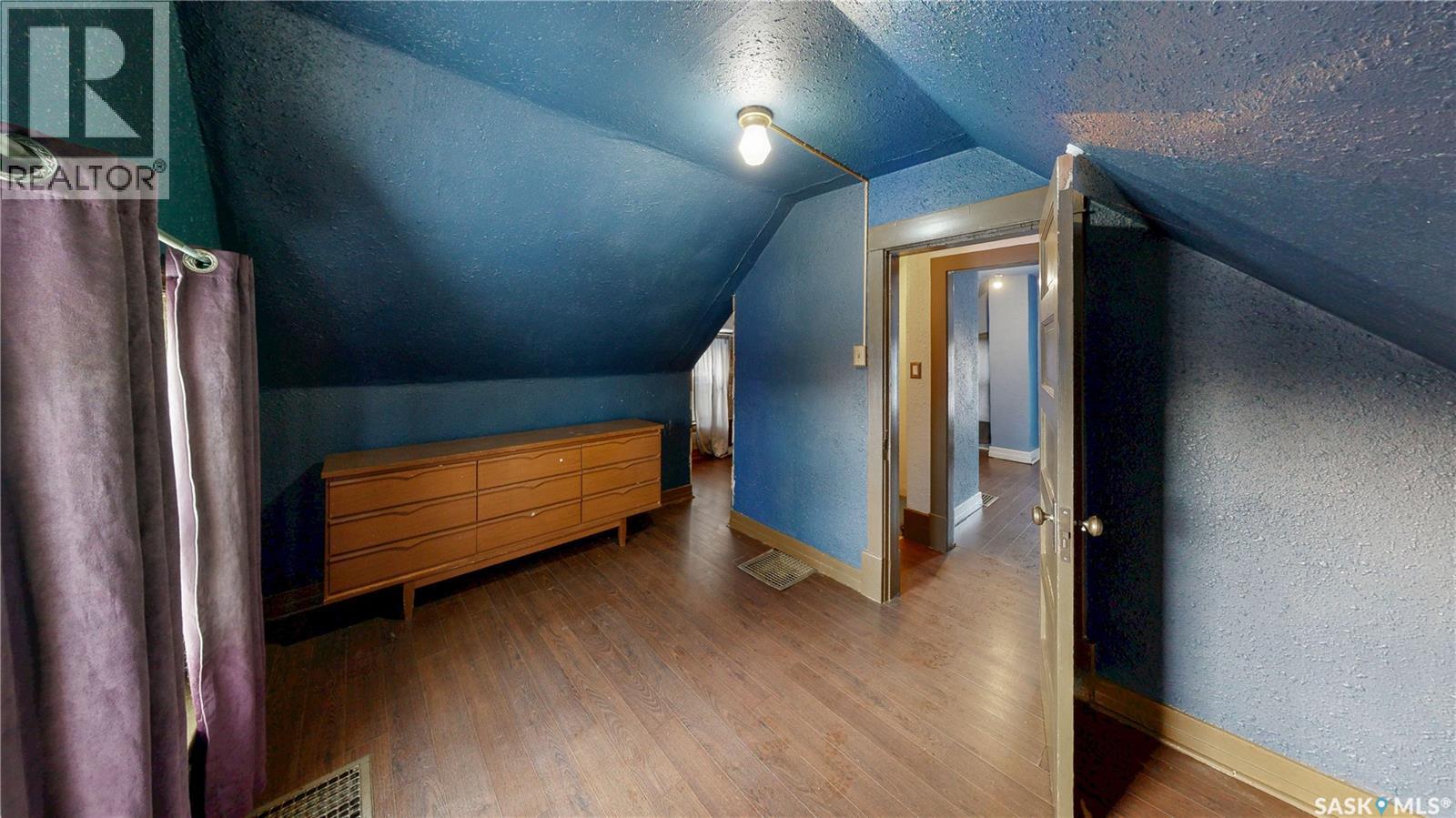 1138 Princess Street, Regina, SK - Indoor