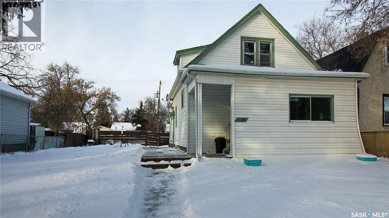 1138 Princess Street, Regina, SK - Outdoor With Exterior
