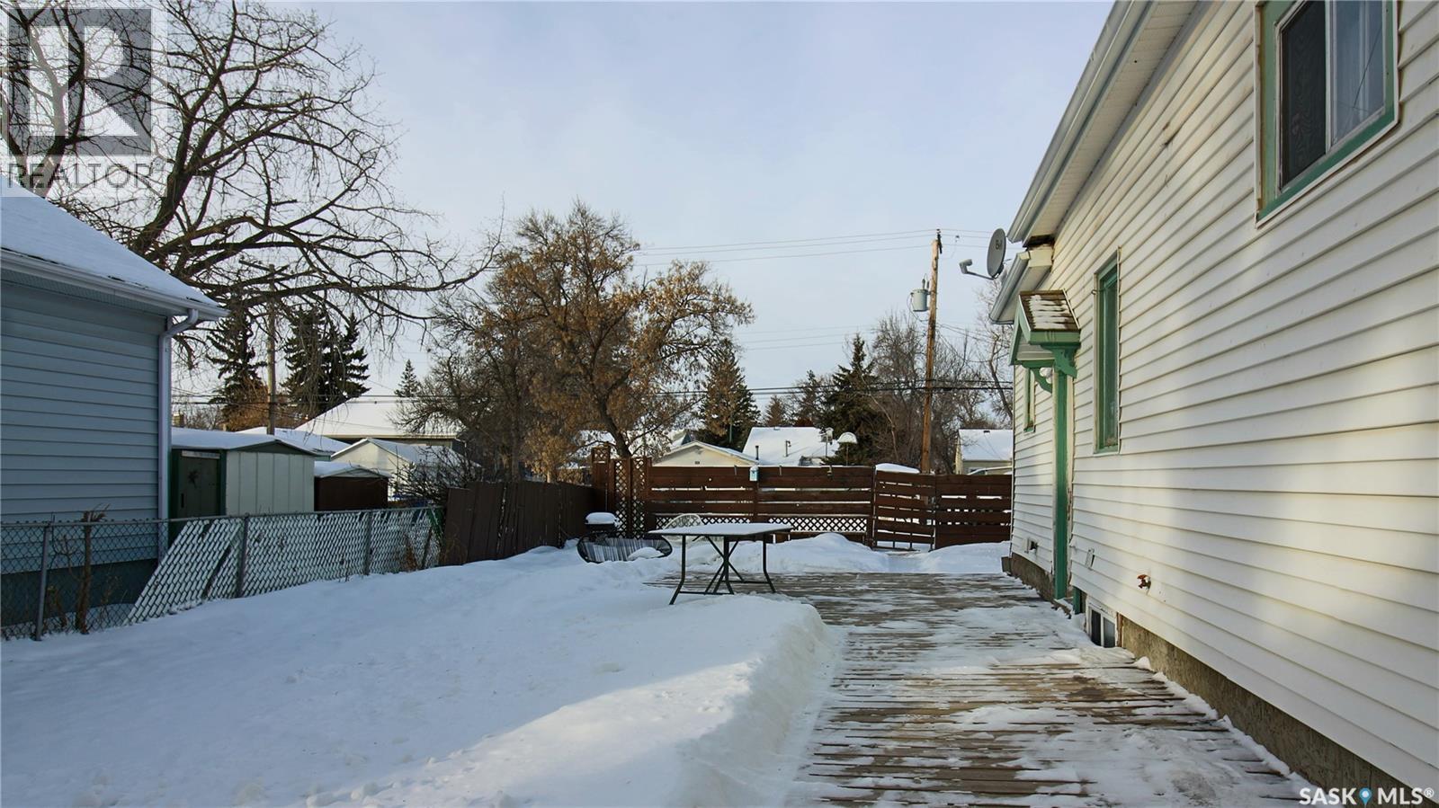 1138 Princess Street, Regina, SK - Outdoor With Exterior