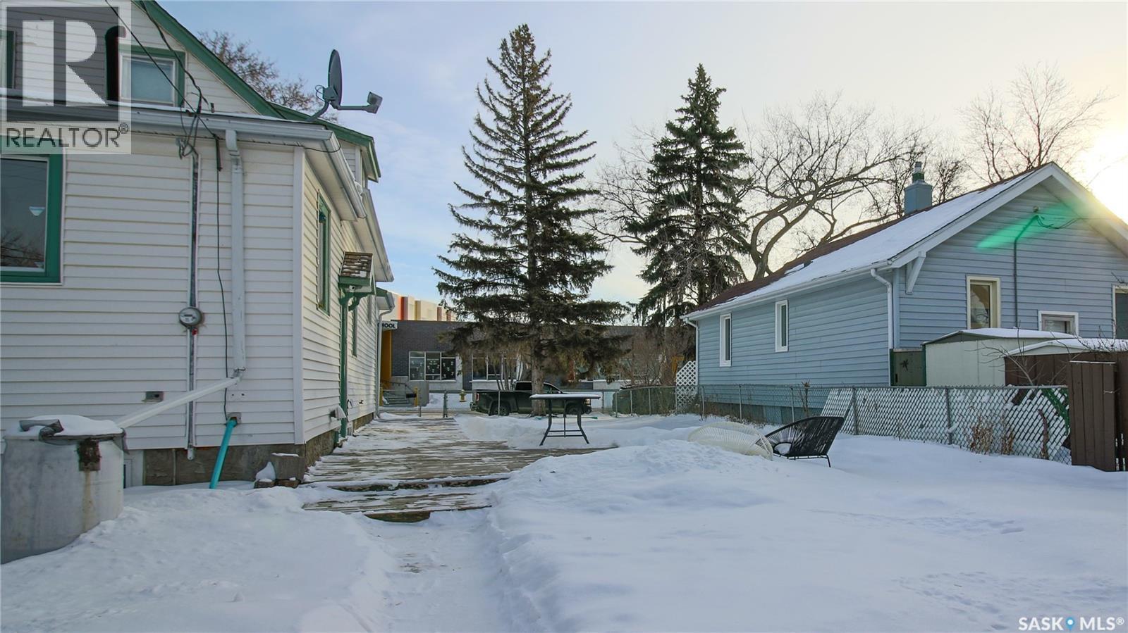 1138 Princess Street, Regina, SK - Outdoor