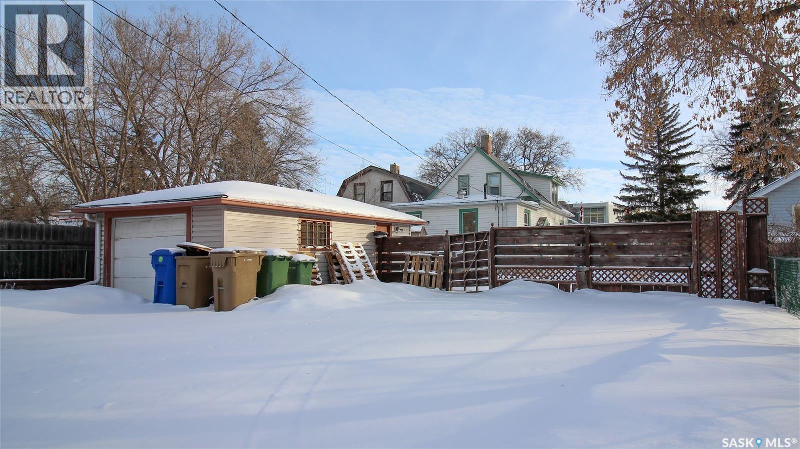 1138 Princess Street, Regina, SK - Outdoor