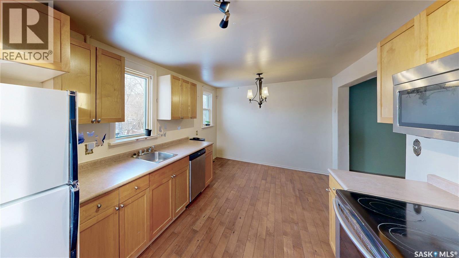 1138 Princess Street, Regina, SK - Indoor Photo Showing Kitchen