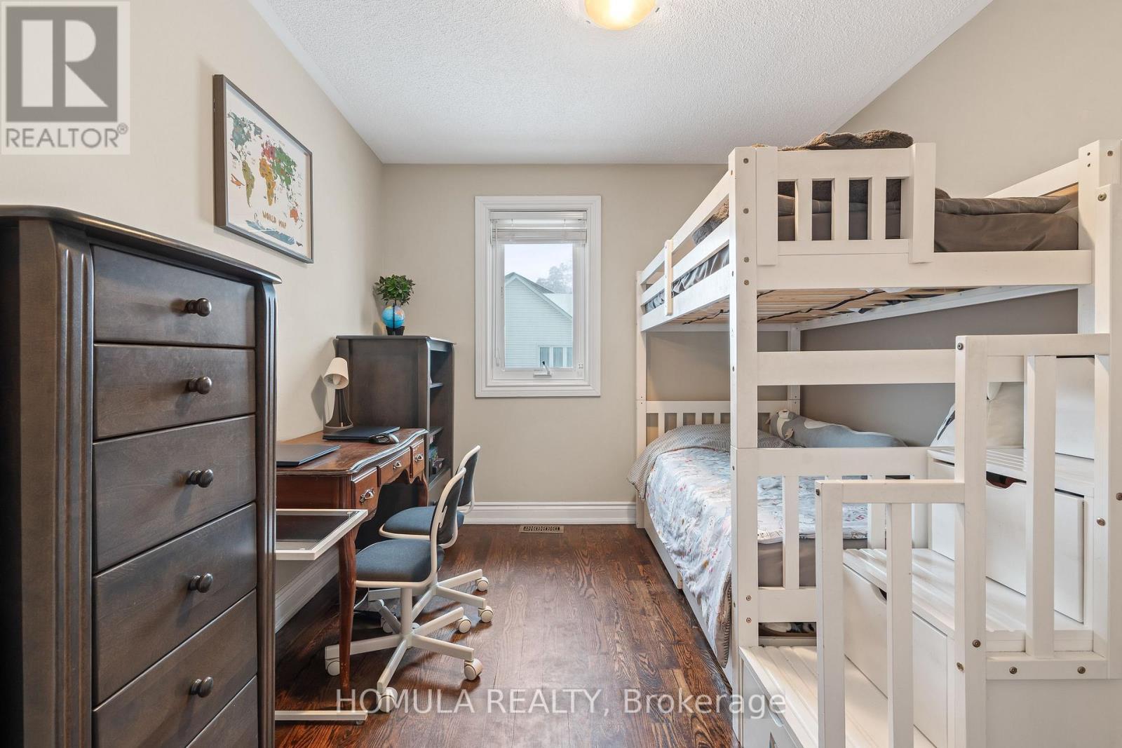 5 - 211 Woodbridge Avenue, Vaughan, ON - Indoor Photo Showing Bedroom