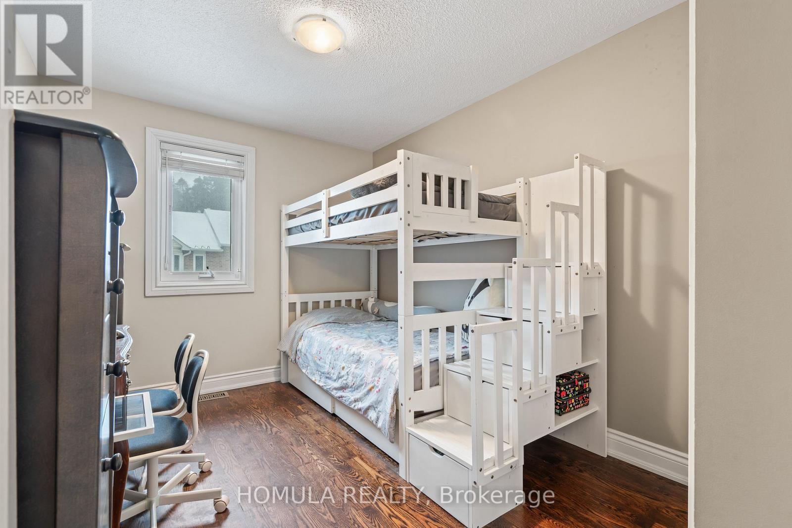 5 - 211 Woodbridge Avenue, Vaughan, ON - Indoor Photo Showing Bedroom