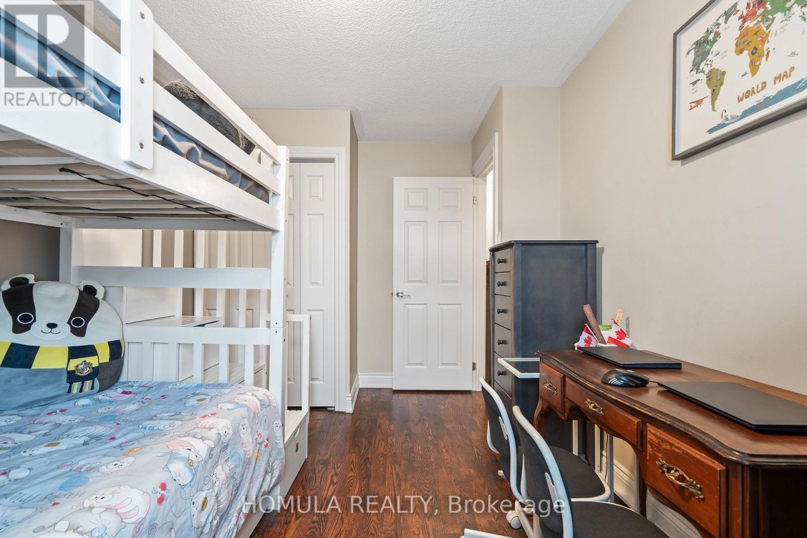 5 - 211 Woodbridge Avenue, Vaughan, ON - Indoor Photo Showing Bedroom