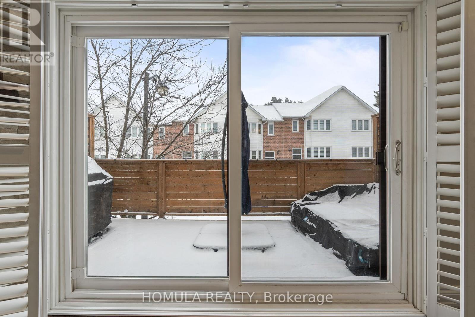 5 - 211 Woodbridge Avenue, Vaughan, ON - Outdoor With Exterior