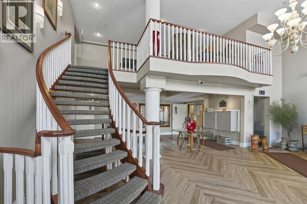 208, 6118 53 Avenue, Red Deer, AB - Indoor Photo Showing Other Room