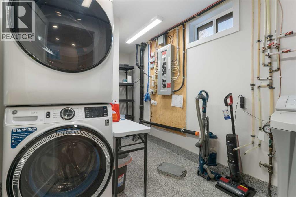 9936 Maplecreek Drive Se, Calgary, AB - Indoor Photo Showing Laundry Room