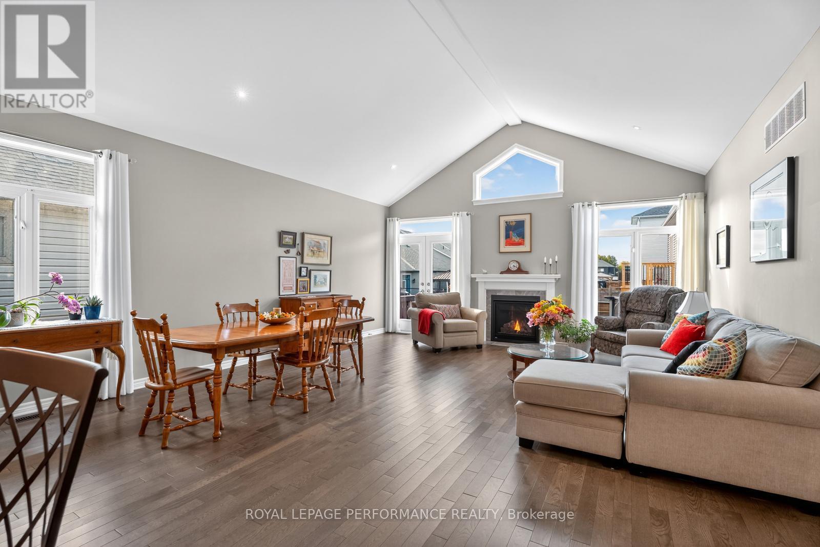 88 Des Rails Street, Clarence-Rockland, ON - Indoor Photo Showing Living Room With Fireplace