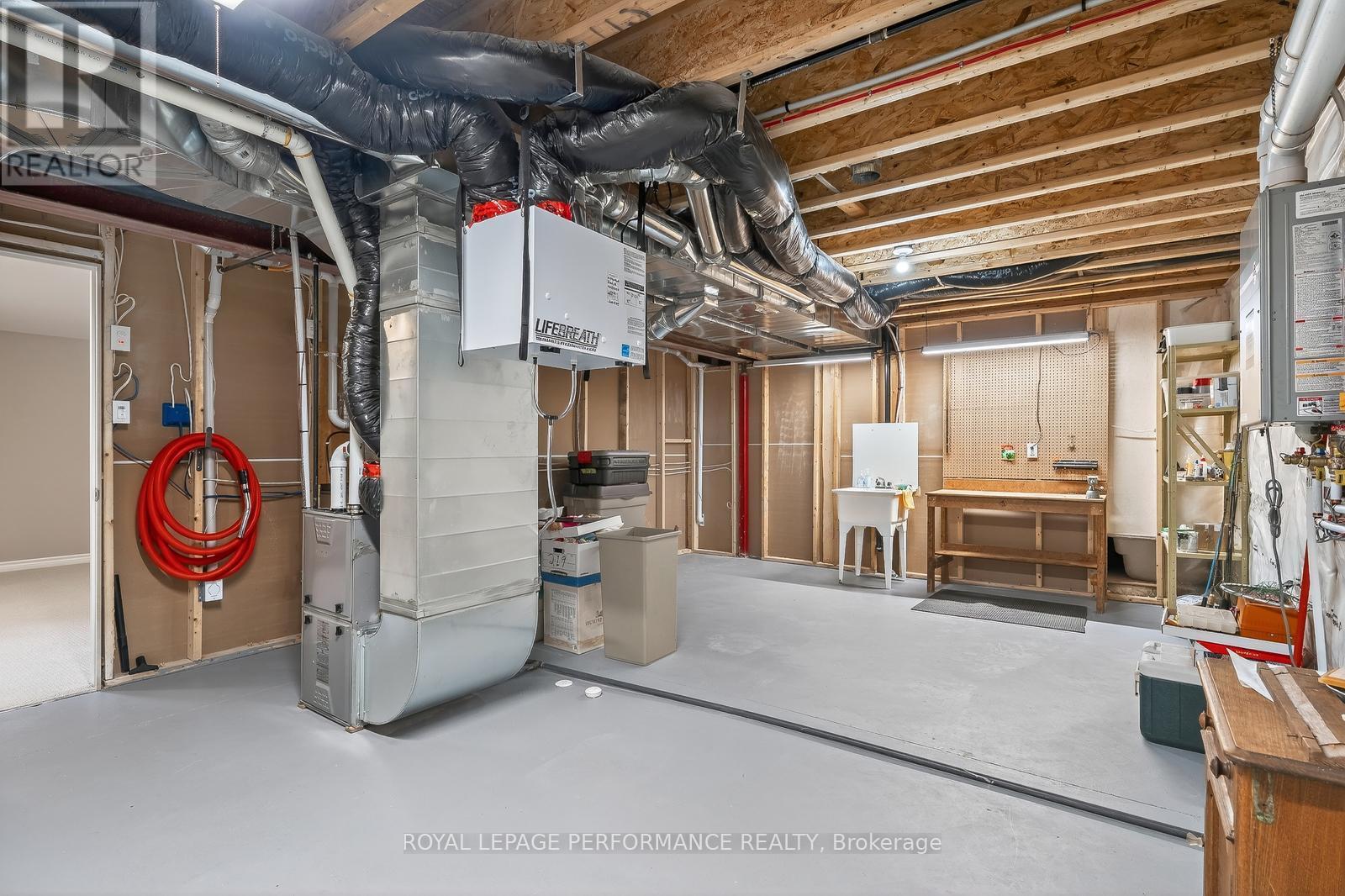 88 Des Rails Street, Clarence-Rockland, ON - Indoor Photo Showing Basement
