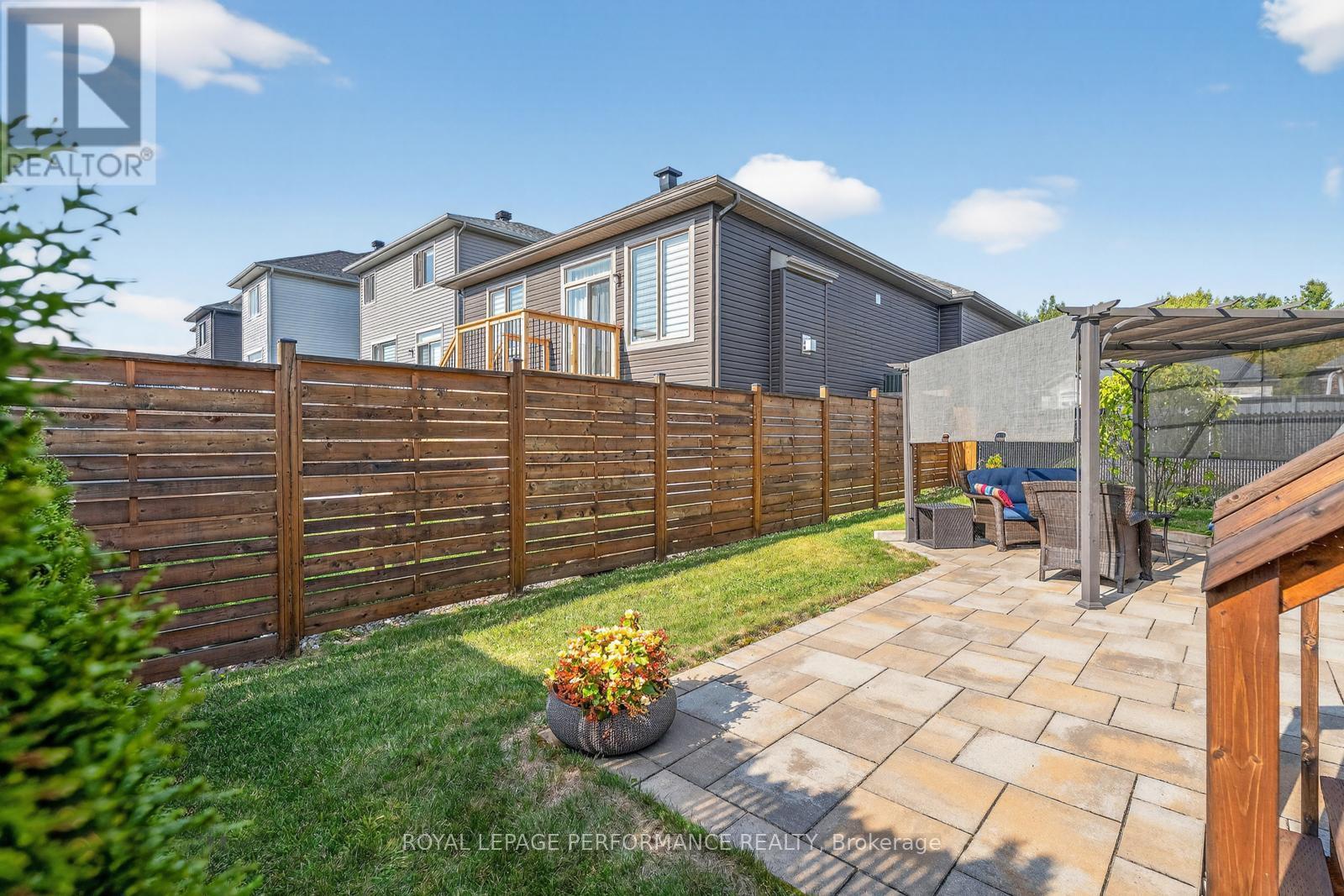 88 Des Rails Street, Clarence-Rockland, ON - Outdoor With Exterior