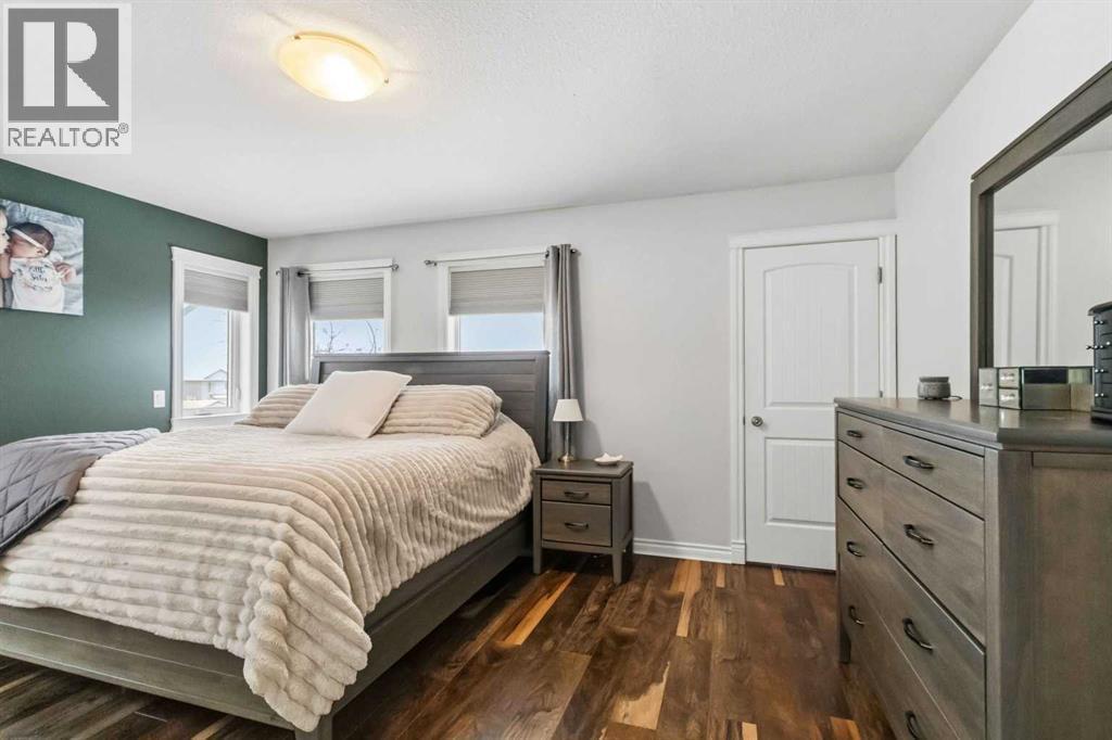 137 Sunday Creek Way, Fort Mcmurray, AB - Indoor Photo Showing Bedroom