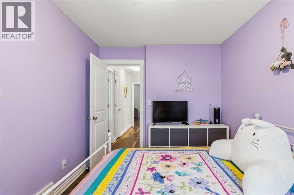 137 Sunday Creek Way, Fort Mcmurray, AB - Indoor Photo Showing Bedroom