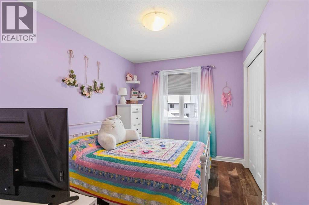 137 Sunday Creek Way, Fort Mcmurray, AB - Indoor Photo Showing Bedroom