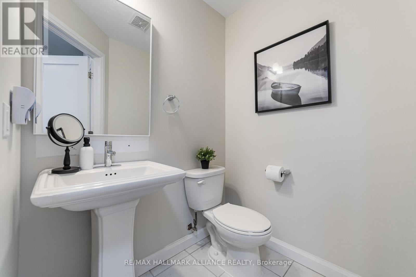 #45 - 1169 Garner Road E, Hamilton, ON - Indoor Photo Showing Bathroom