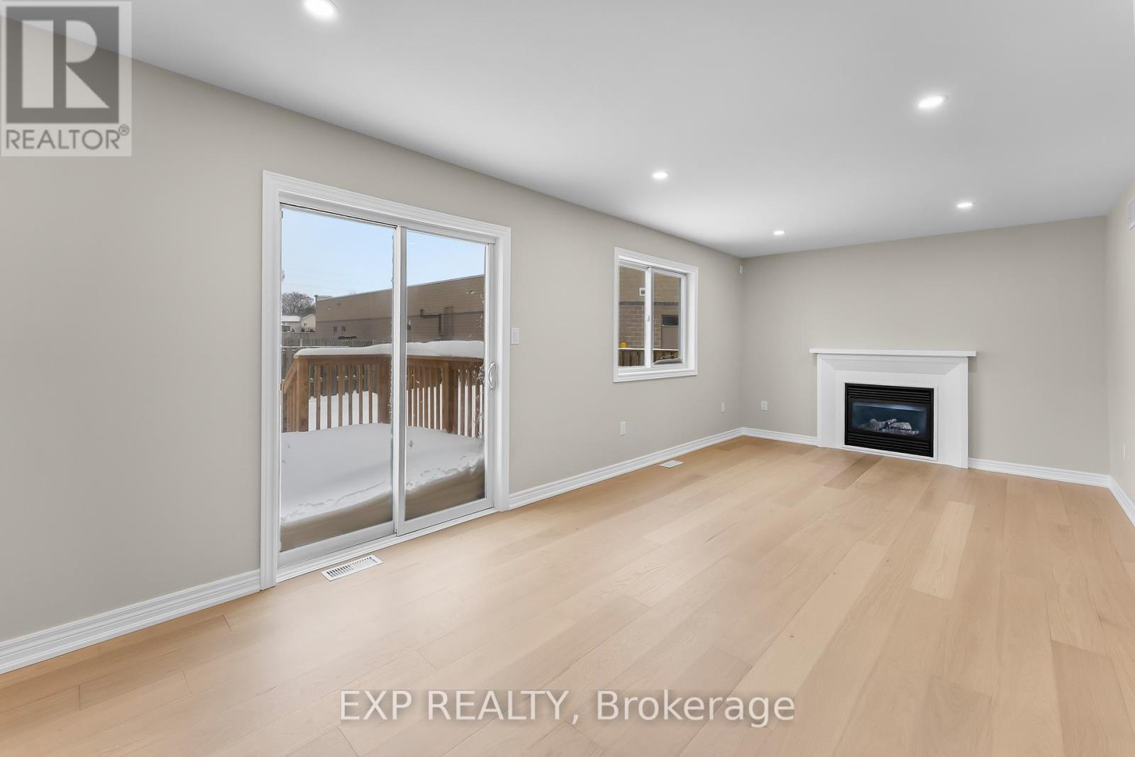 8329 Atack Court, Niagara Falls (Ascot), ON - Indoor Photo Showing Other Room With Fireplace