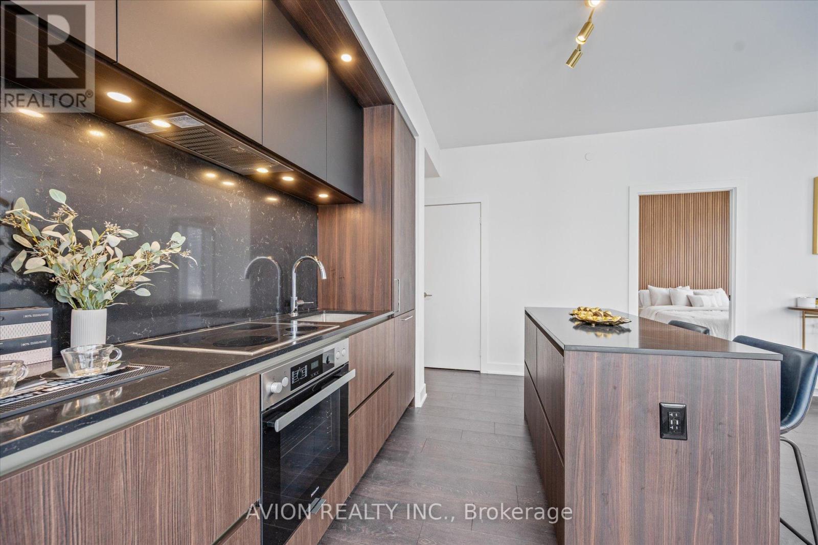 3408 - 15 Mercer Street, Toronto, ON - Indoor Photo Showing Kitchen