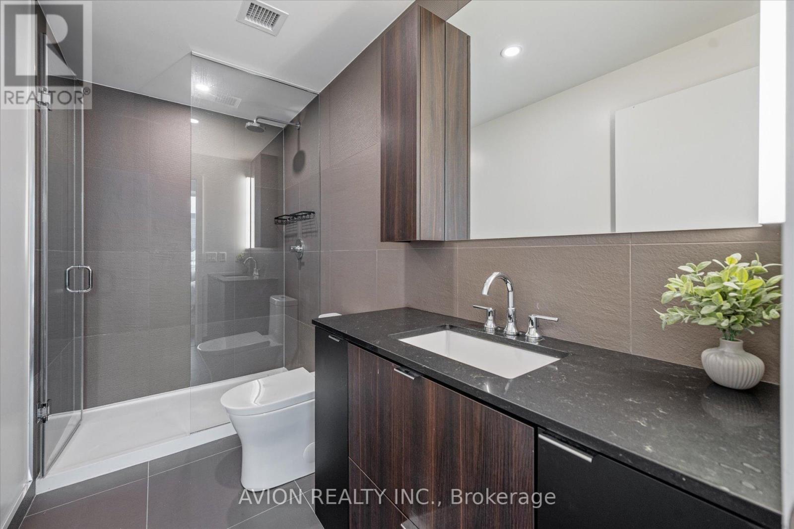 3408 - 15 Mercer Street, Toronto, ON - Indoor Photo Showing Bathroom