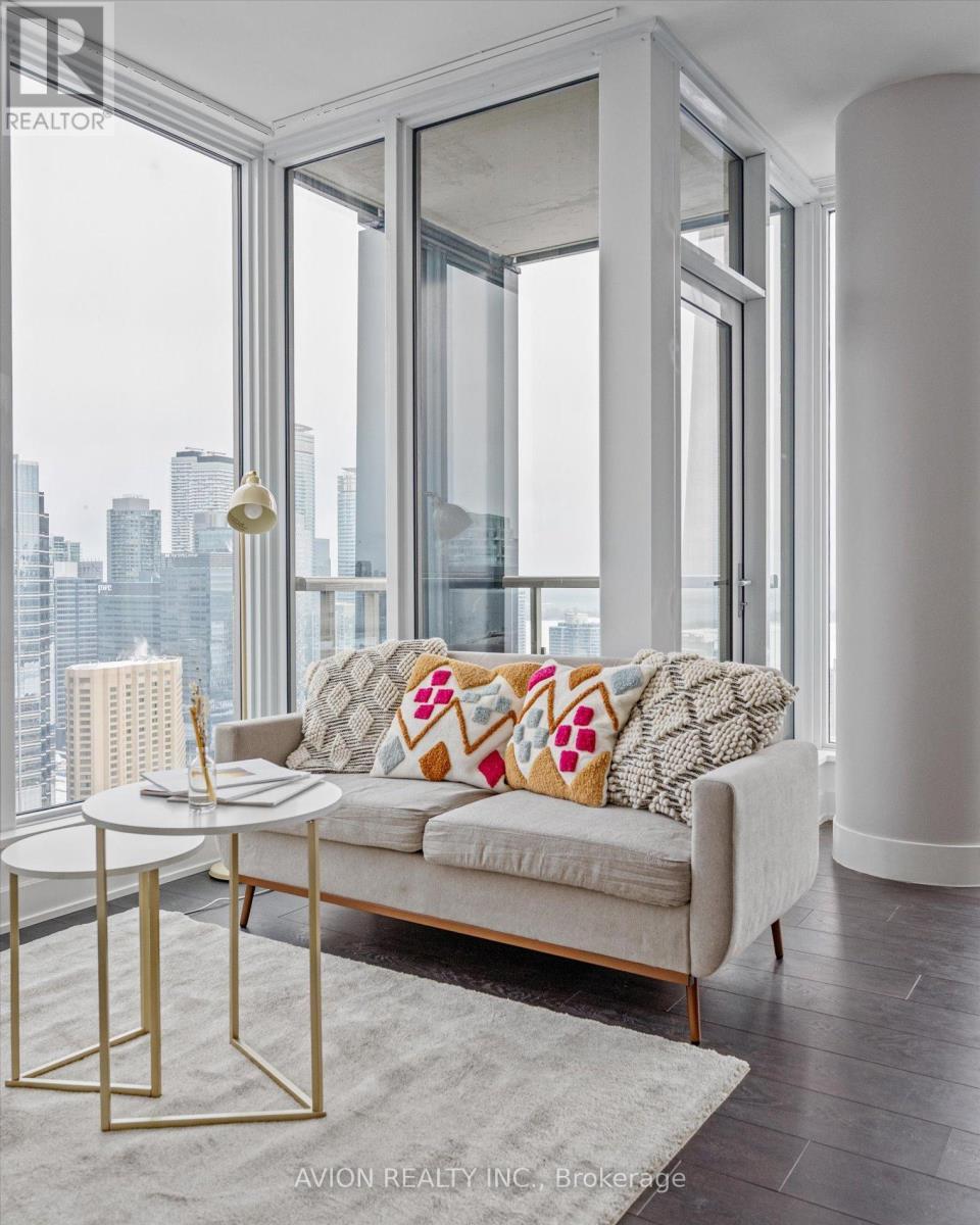 3408 - 15 Mercer Street, Toronto, ON - Indoor Photo Showing Living Room