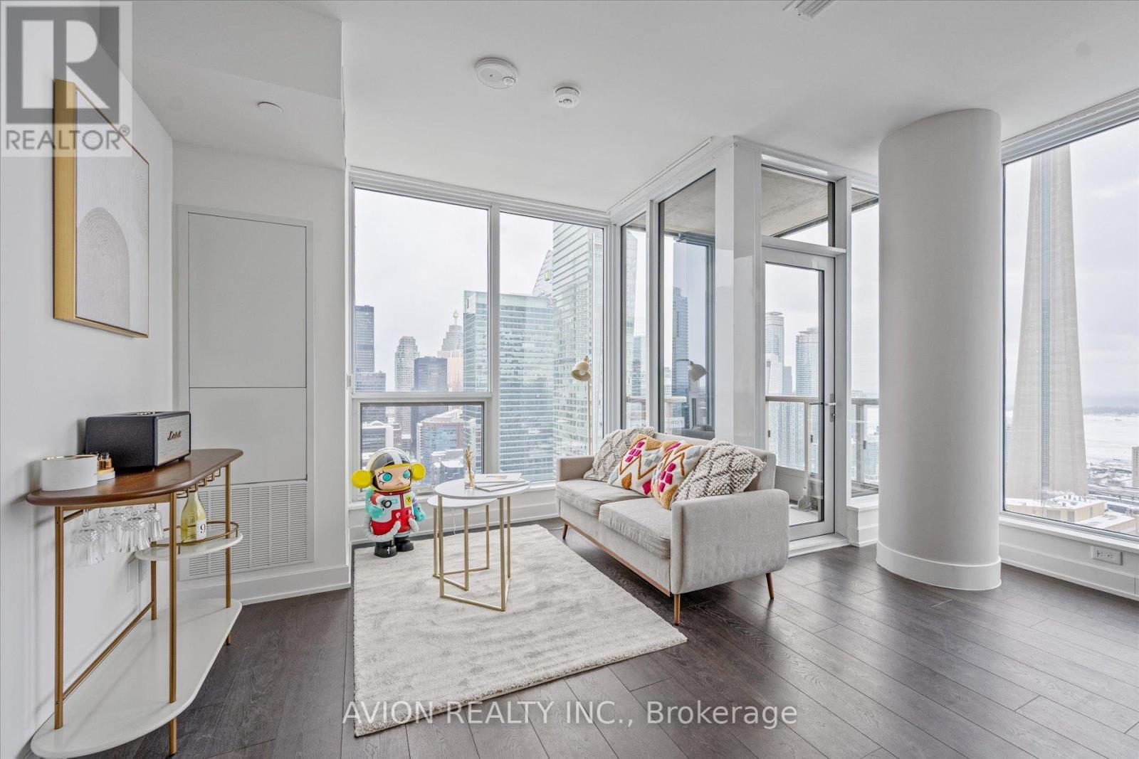 3408 - 15 Mercer Street, Toronto, ON - Indoor Photo Showing Living Room