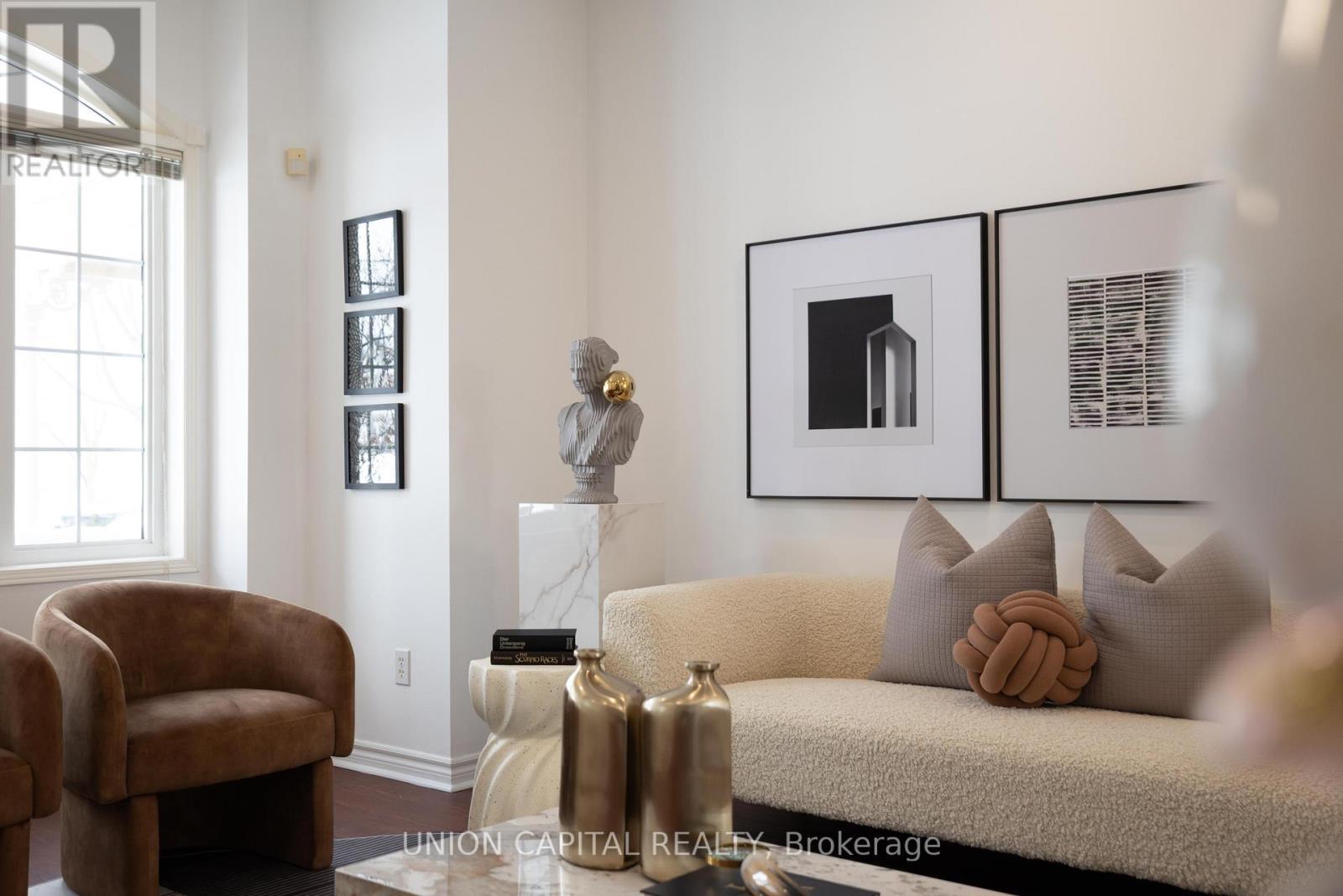 29 Queen'S Plate Drive, Markham, ON - Indoor