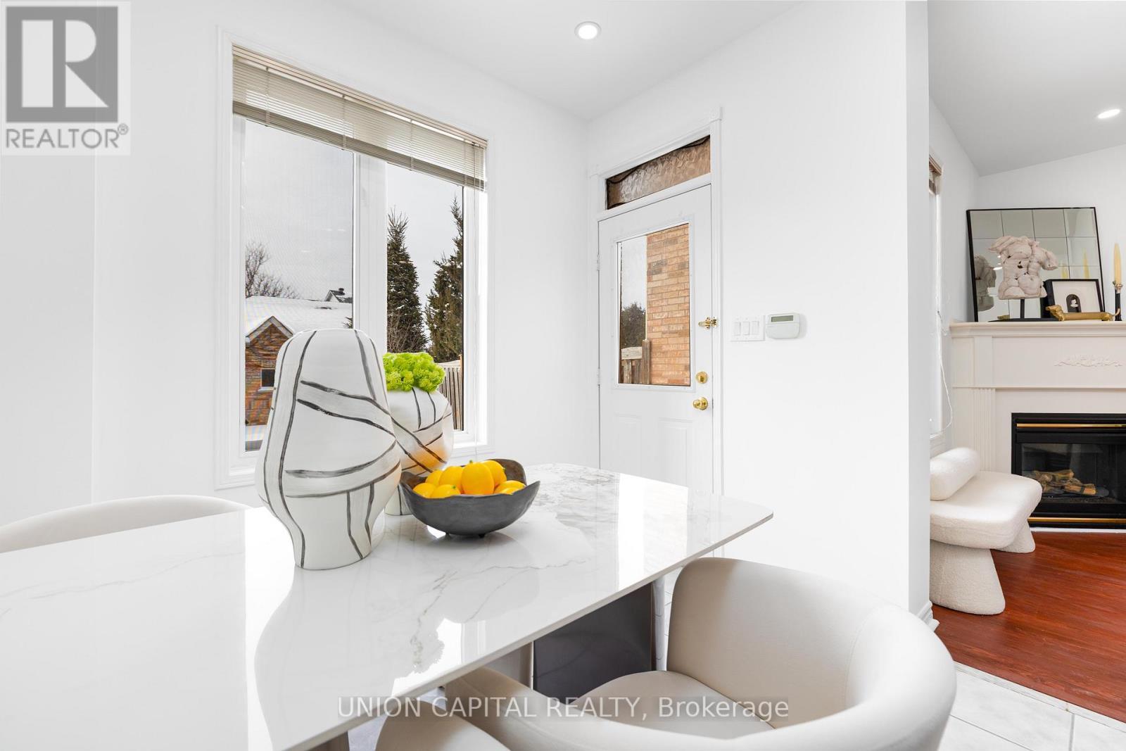 29 Queen'S Plate Drive, Markham, ON - Indoor