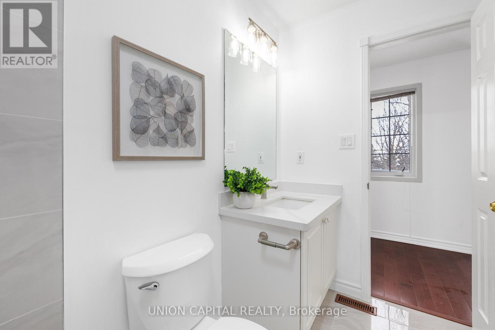 29 Queen'S Plate Drive, Markham, ON - Indoor Photo Showing Bathroom