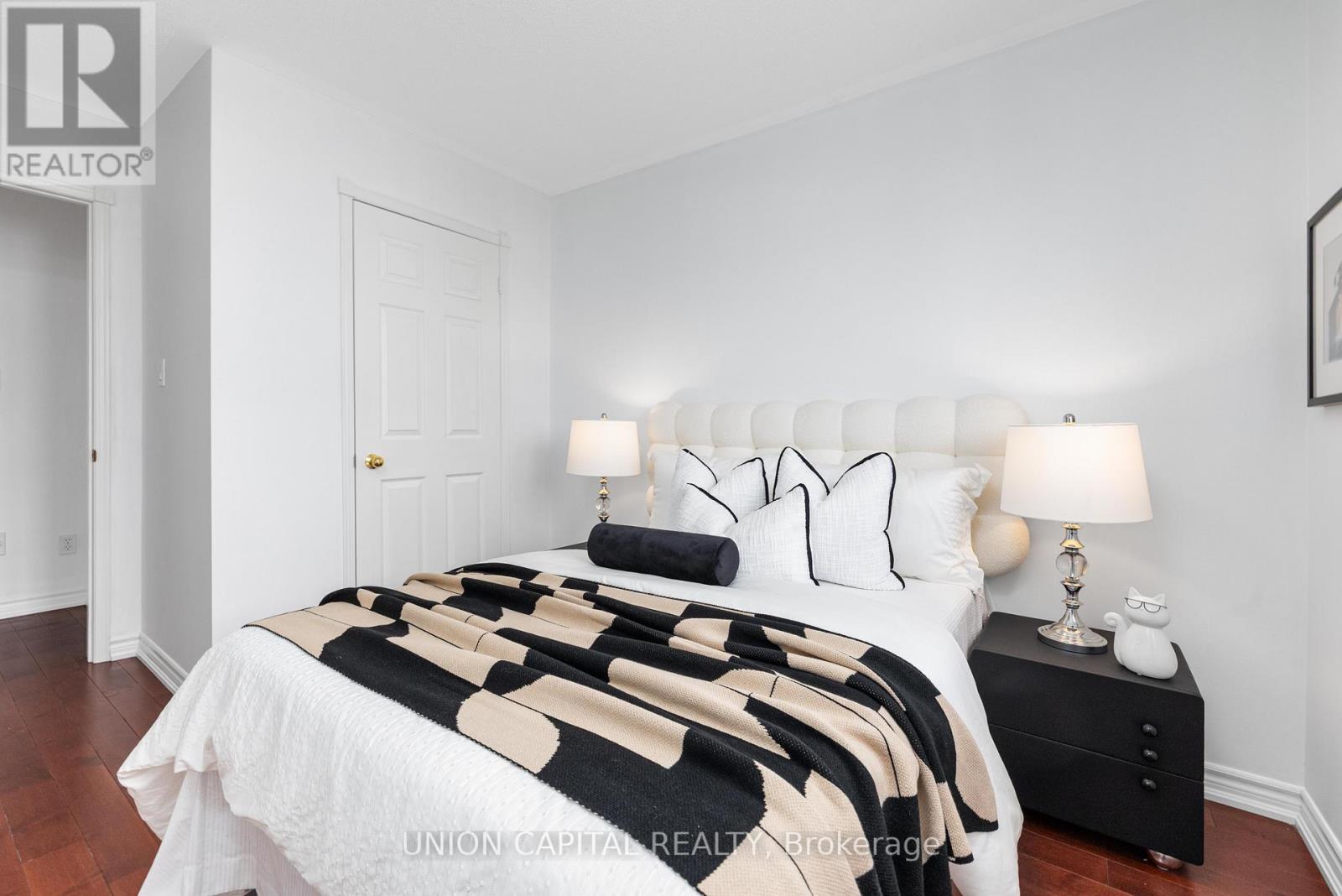 29 Queen'S Plate Drive, Markham, ON - Indoor Photo Showing Bedroom