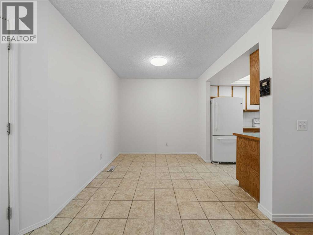 626 Hawkstone Manor Nw, Calgary, AB - Indoor