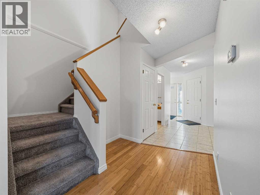 626 Hawkstone Manor Nw, Calgary, AB - Indoor Photo Showing Other Room