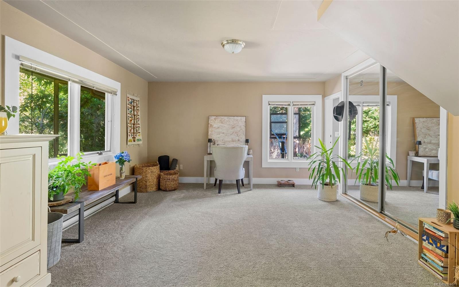 2895 Lansdowne Rd, Oak Bay, BC