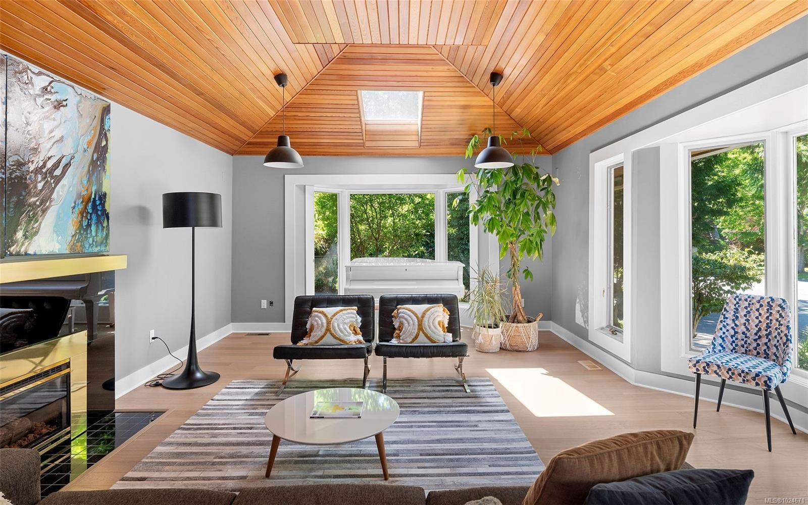 2895 Lansdowne Rd, Oak Bay, BC