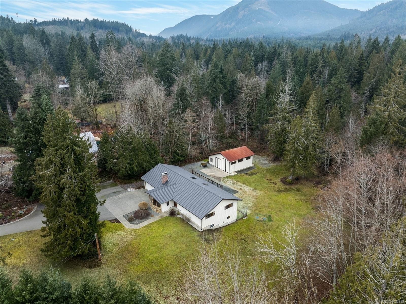 8335 Youbou Rd, Lake Cowichan, BC