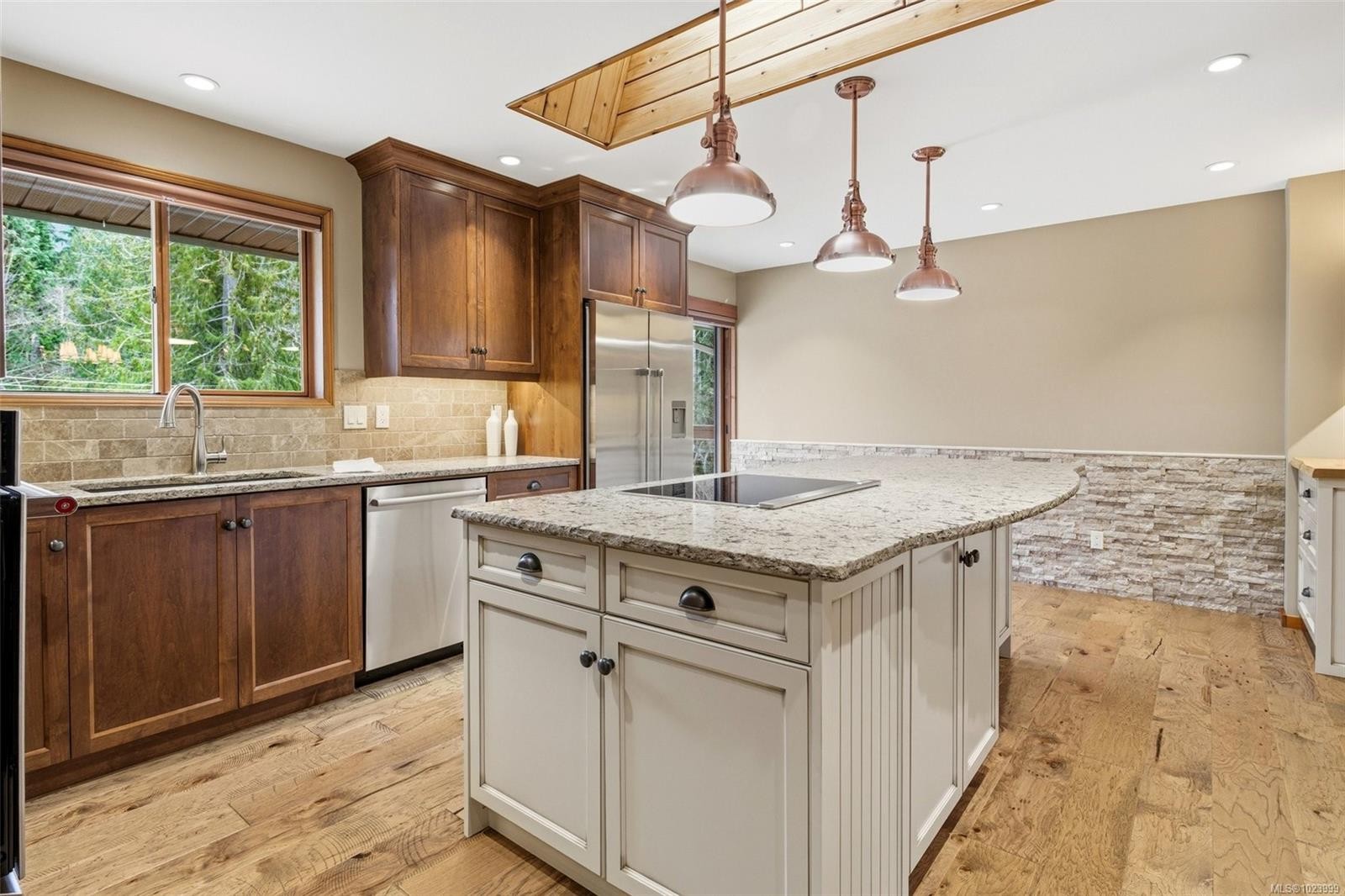 8335 Youbou Rd, Lake Cowichan, BC