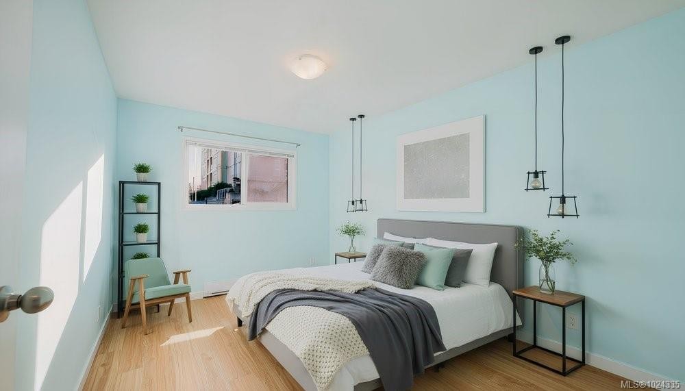 841 Old Esquimalt Rd, Esquimalt, BC - Indoor Photo Showing Bedroom