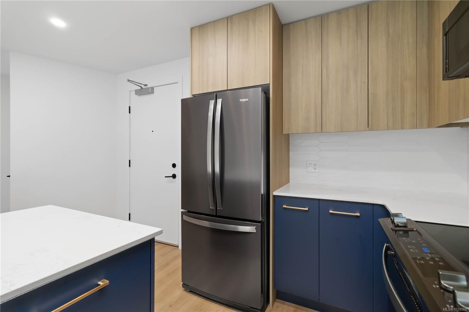 123-920 Reunion Ave, Langford, BC - Indoor Photo Showing Kitchen