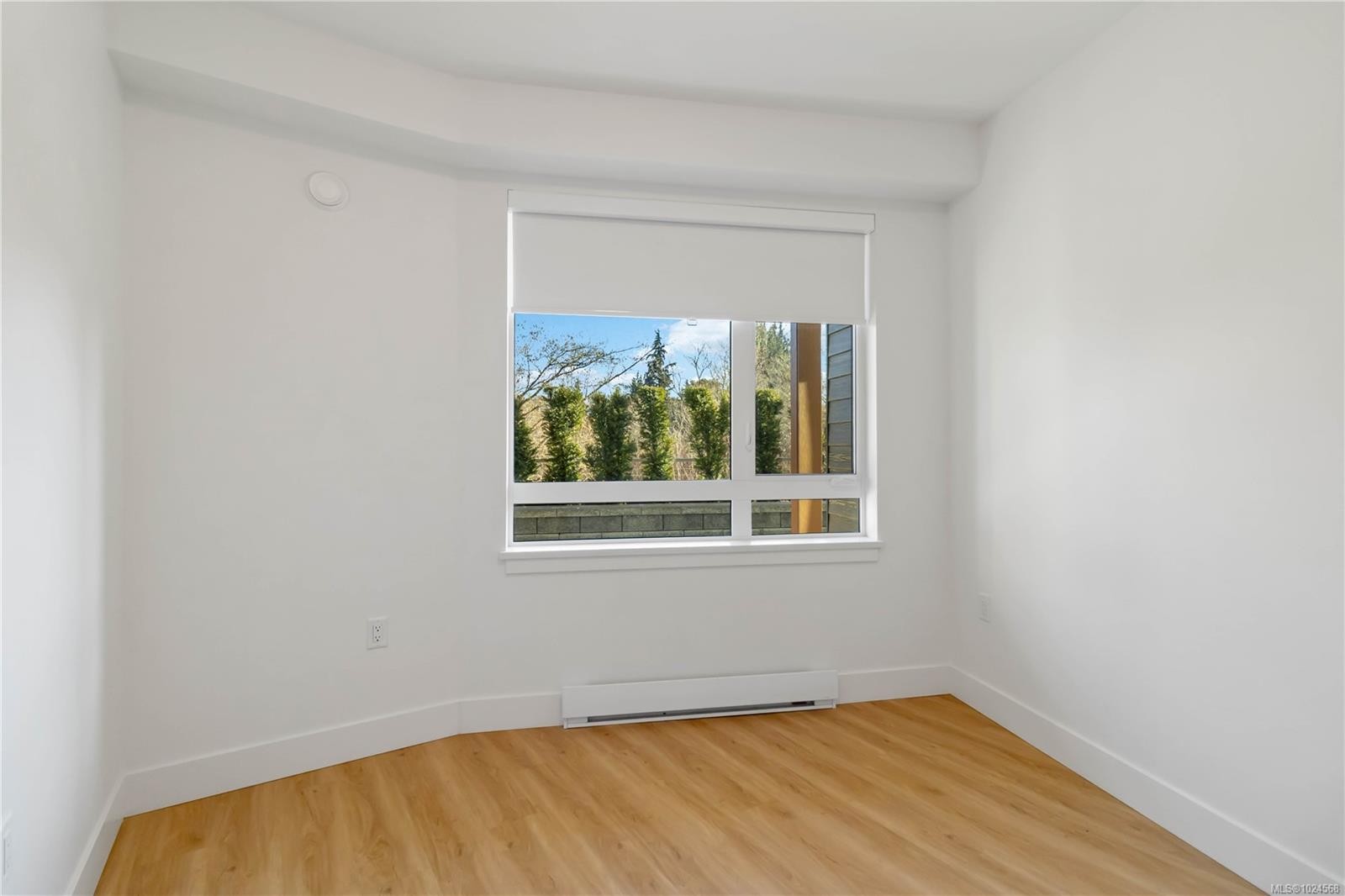 123-920 Reunion Ave, Langford, BC - Indoor Photo Showing Other Room