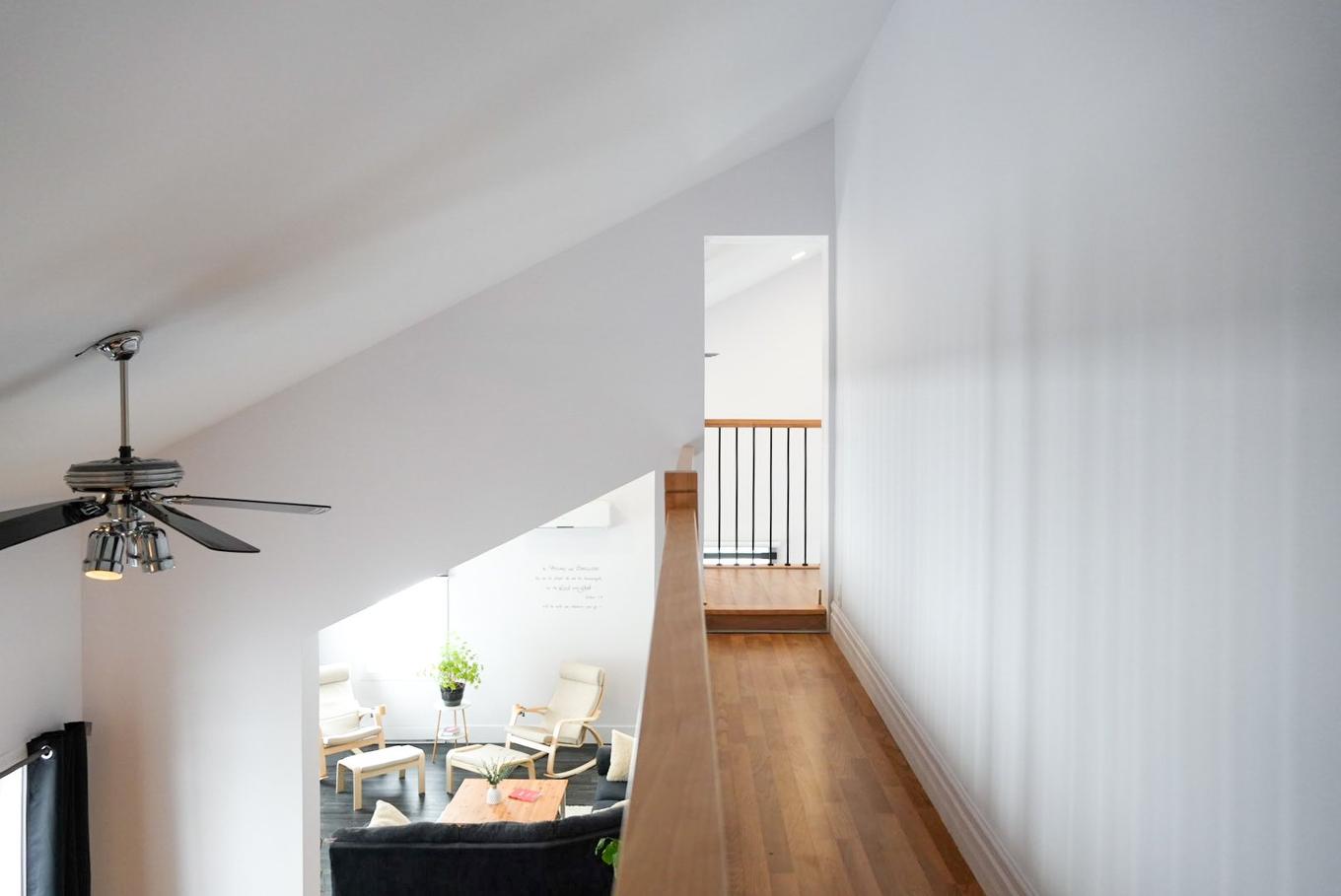 Mezzanine - 300 Rue Masson, Saint-Pierre-Les-Becquets, QC - Indoor Photo Showing Other Room