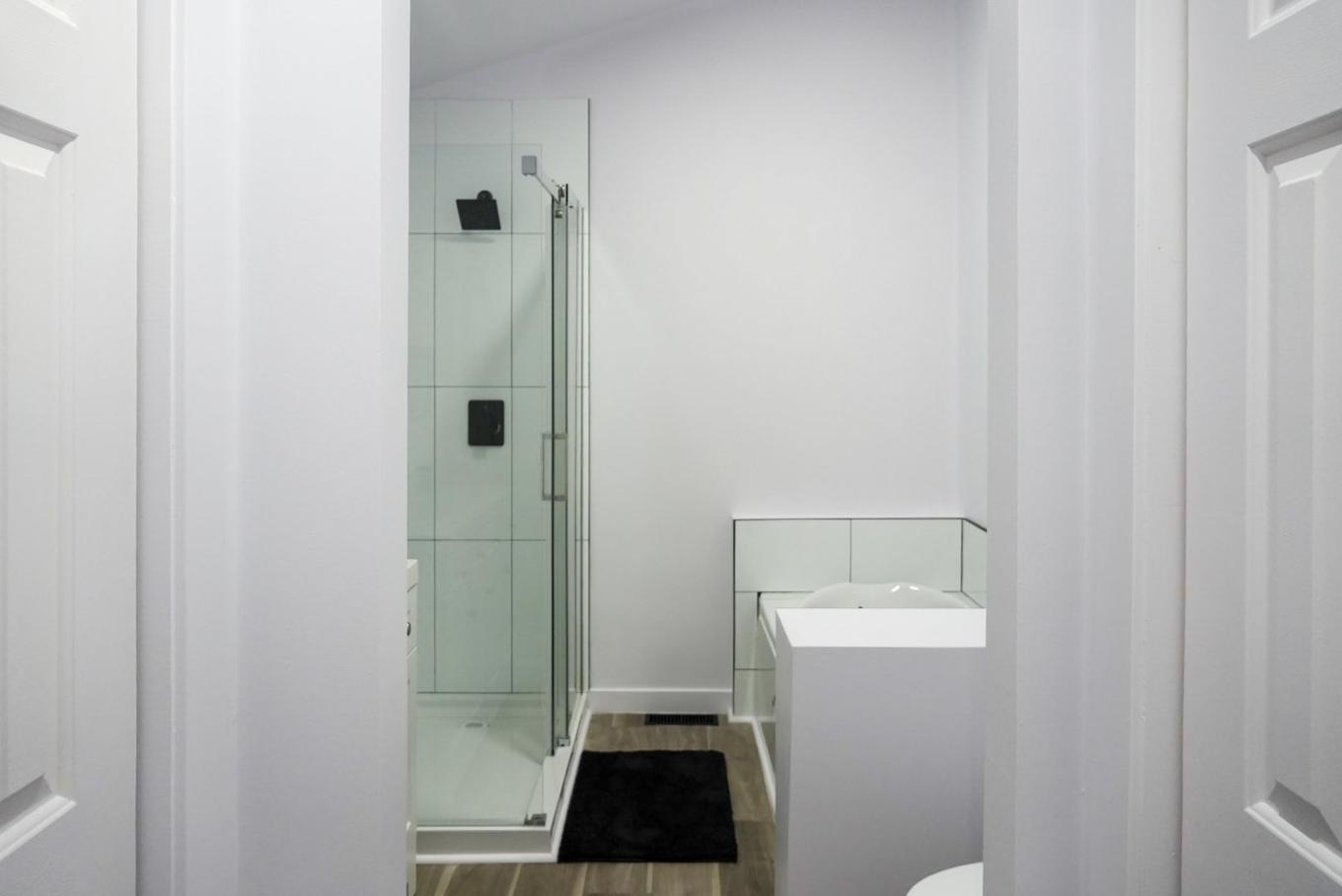 Ensuite bathroom - 300 Rue Masson, Saint-Pierre-Les-Becquets, QC - Indoor Photo Showing Bathroom