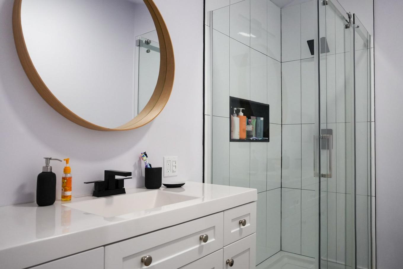 Ensuite bathroom - 300 Rue Masson, Saint-Pierre-Les-Becquets, QC - Indoor Photo Showing Bathroom