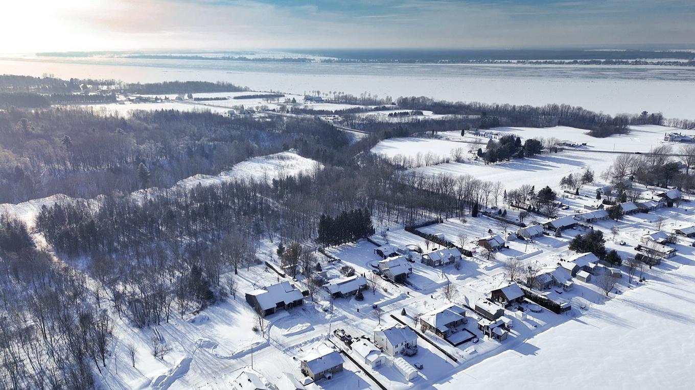 Nearby - 300 Rue Masson, Saint-Pierre-Les-Becquets, QC - Outdoor With Body Of Water With View